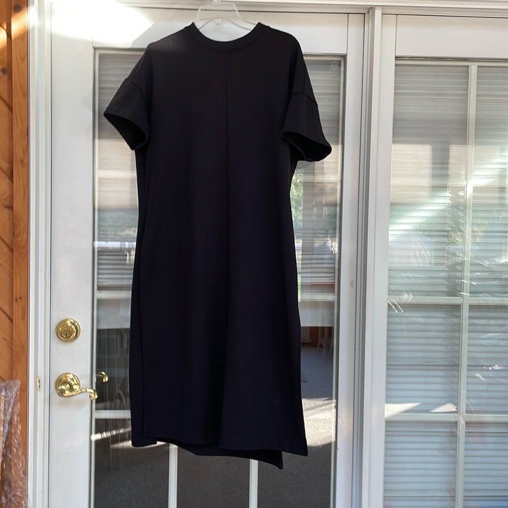 Athleta Black Sweatshirt Dress. Size Medium. Preowned
